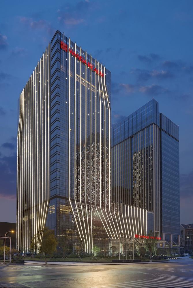 Wanda Realm Wuhan Exterior foto